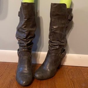Mid-calf gray slouch boot with 3” heel